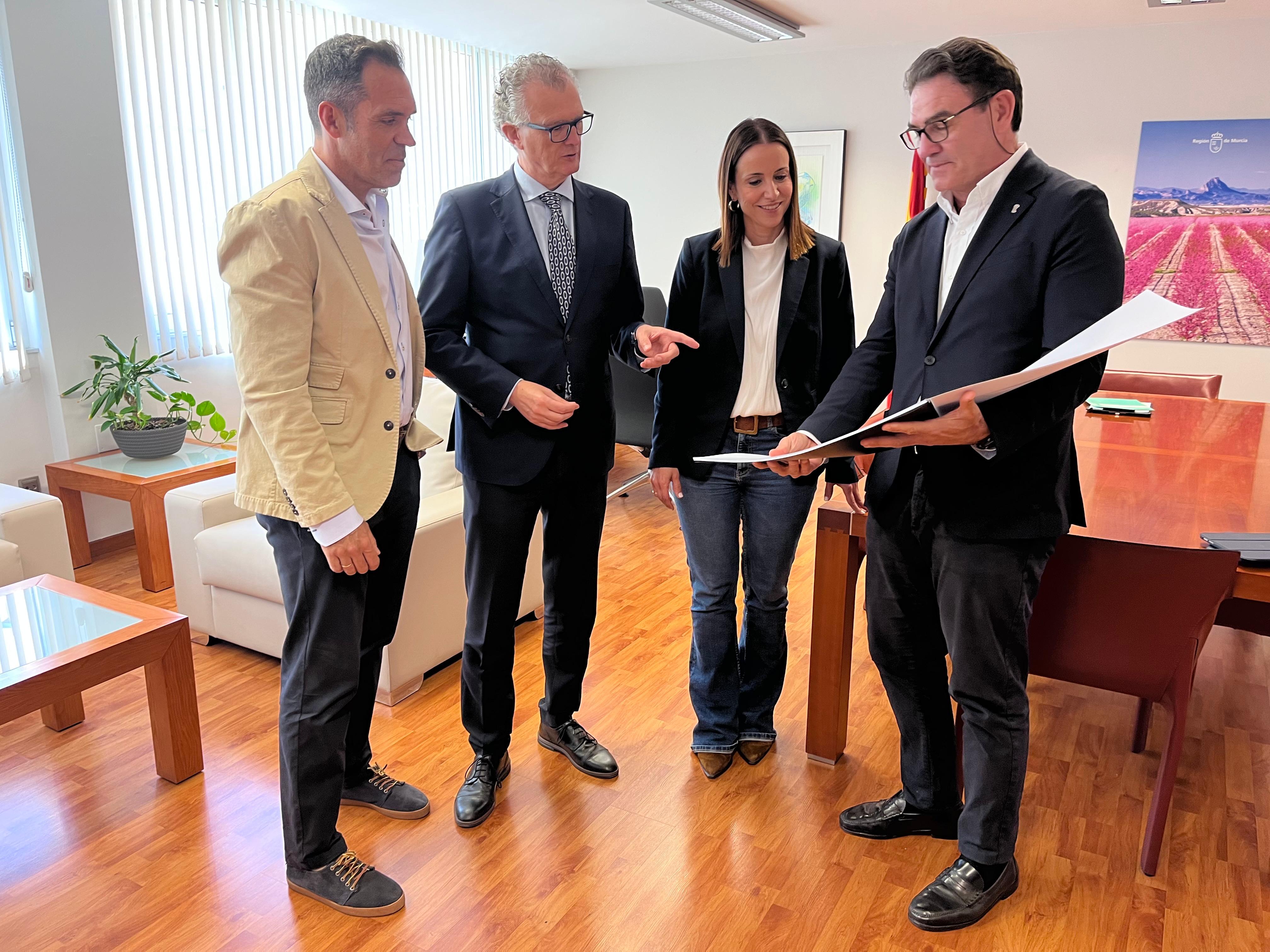 SMS y la Fundación Javier Pérez Pallares colaboran para crear un “Espacio Respiratorio” oncológico en el hospital...