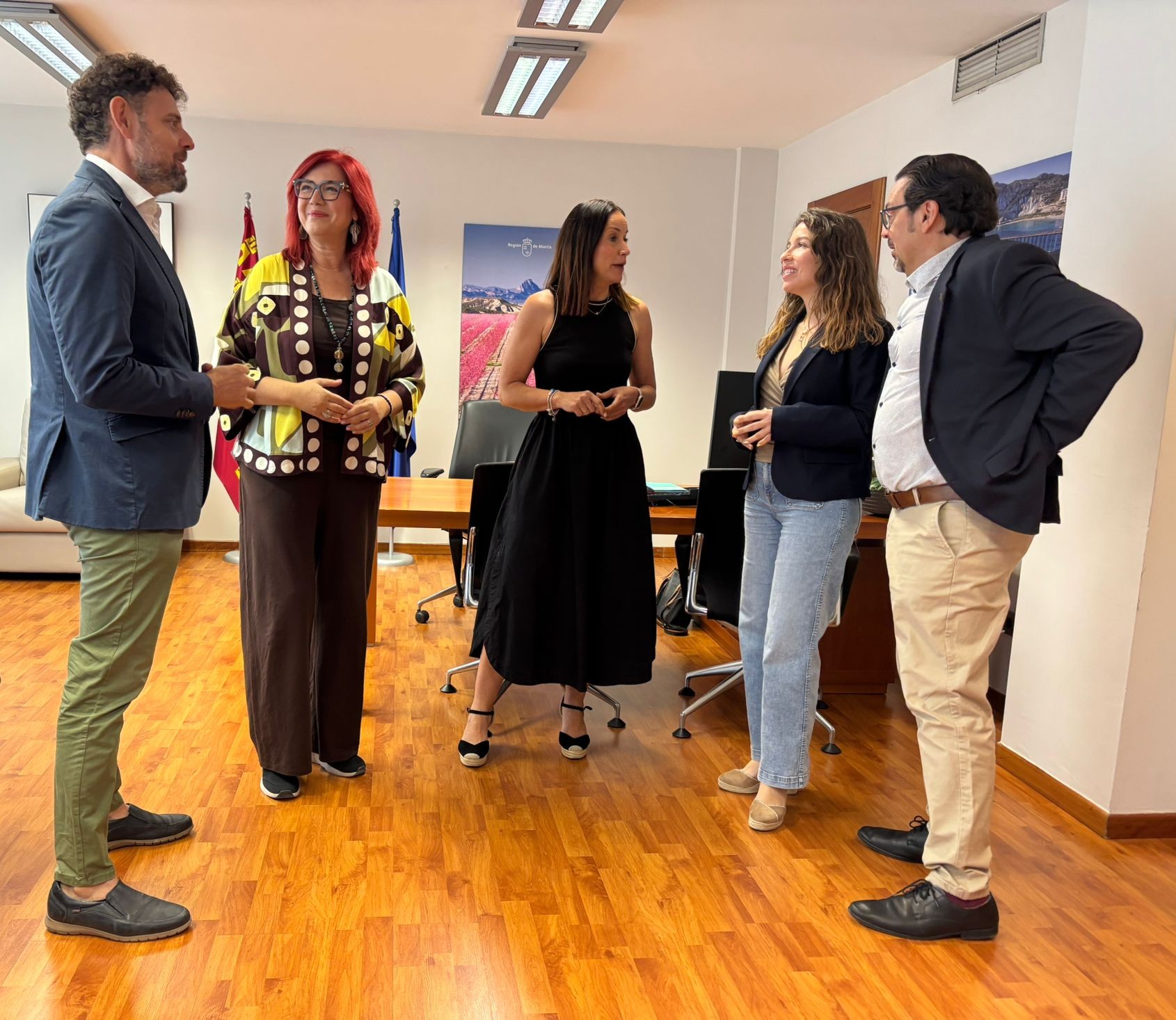 Consejería de Salud y Colegio de Enfermería colaboran para reforzar el papel de estos profesionales en el sistema ...