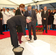 Colocación de la primera piedra del nuevo Hospital Materno Infantil.