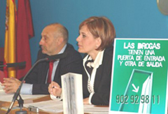 María Teresa Herranz y el consejero de sanidad Juan Ramón Medina Precioso presentan el Programa Habla con ellos: ...