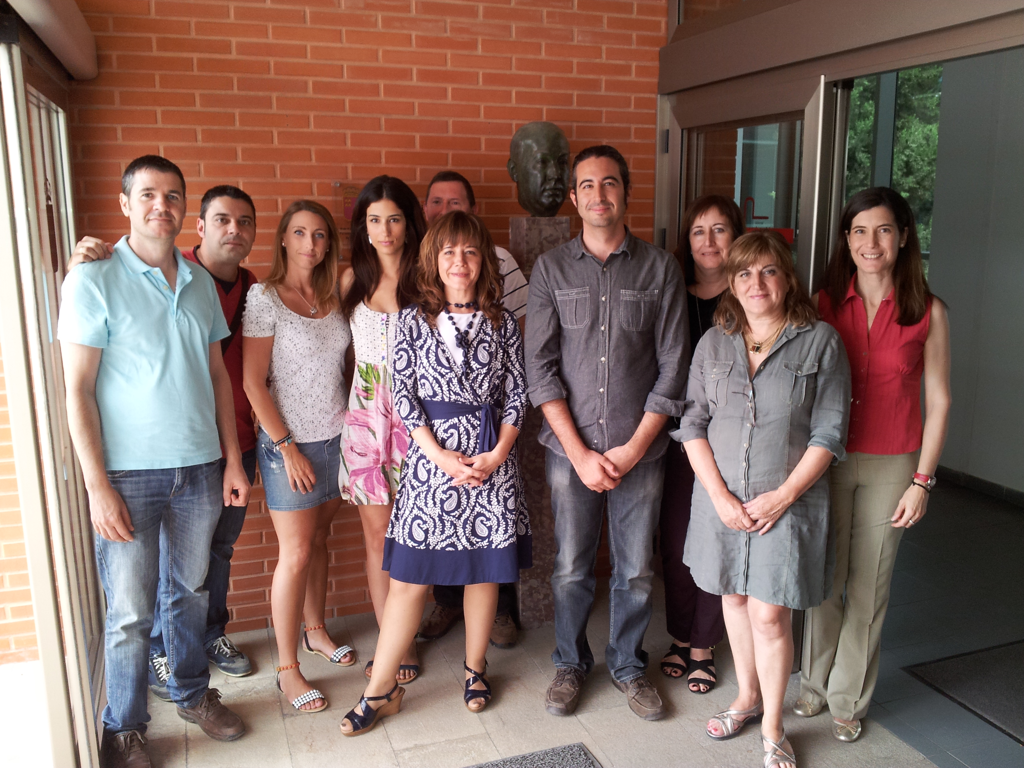 En el centro Asunción de Concepción Salesa, directora del Hospital Psiquiátrico Román Alberca, junto a Silvestre ...