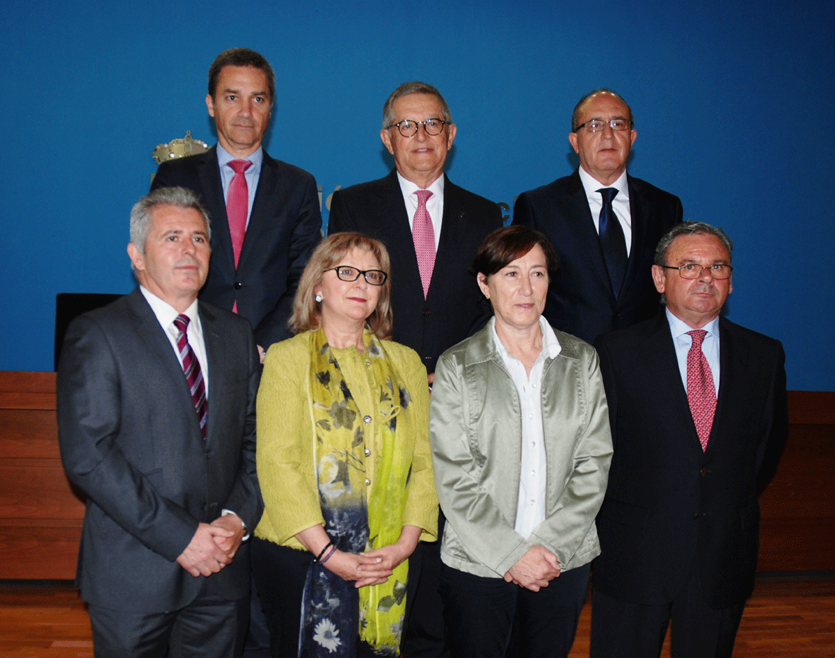 Fotografía del nuevo equipo directivo de la Consejería de Sanidad y Política Social
