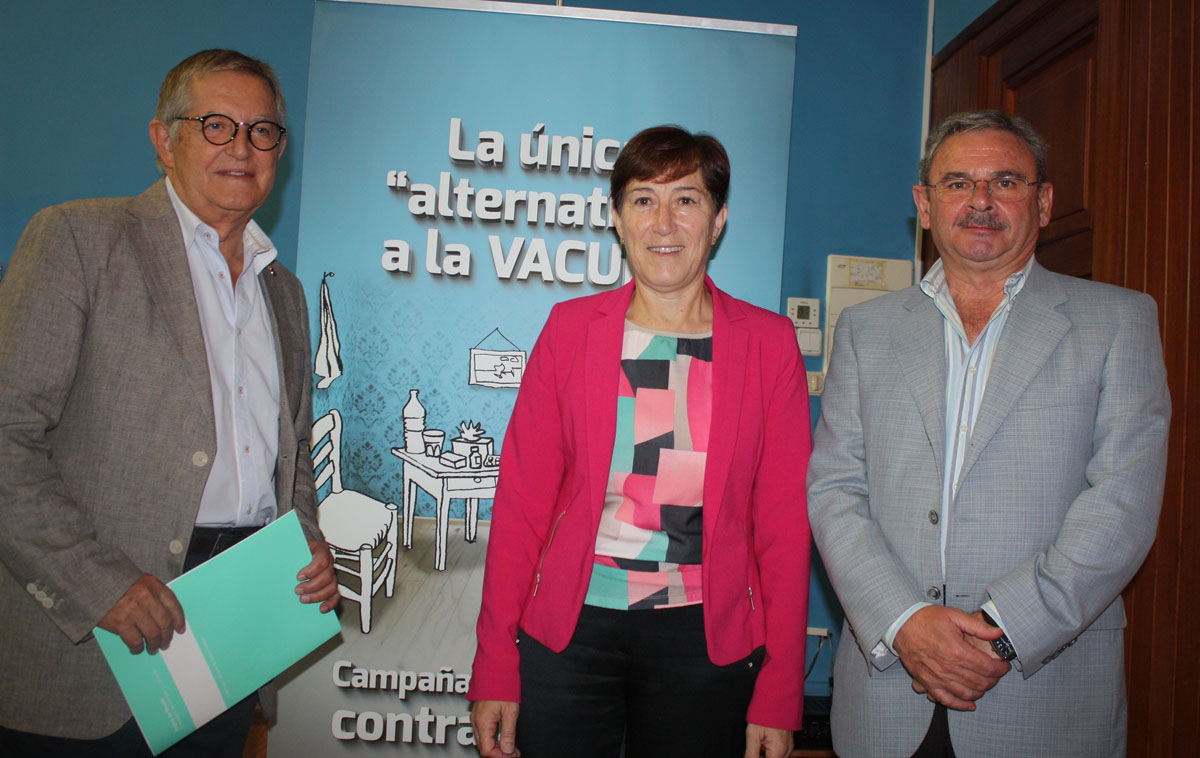 Sanidad anima a los ciudadanos a vacunarse frente al virus de la gripe ya que es la medida más eficaz para prevenir ...