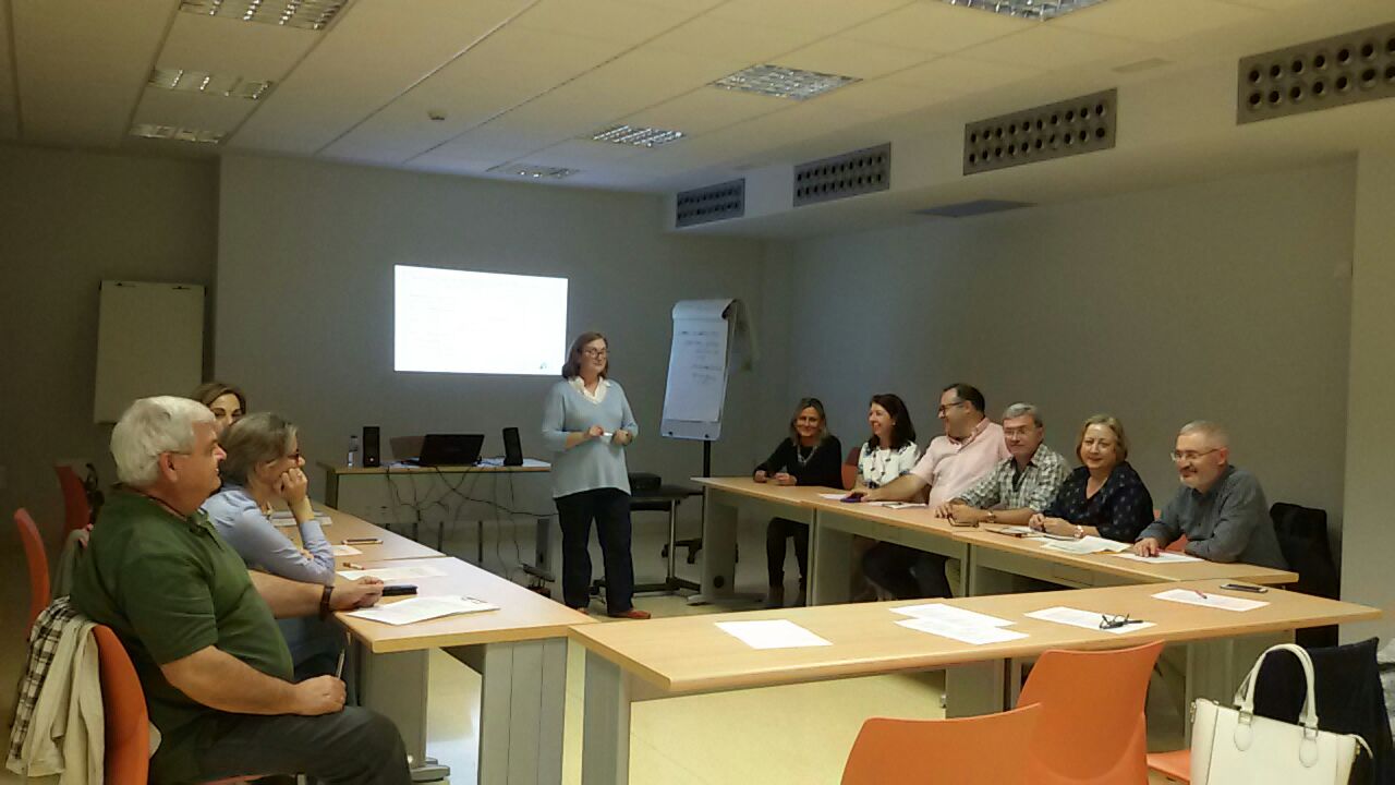 Sanidad desarrolla un taller dirigido a profesionales para mejorar el uso responsable de los antibióticos en la ...