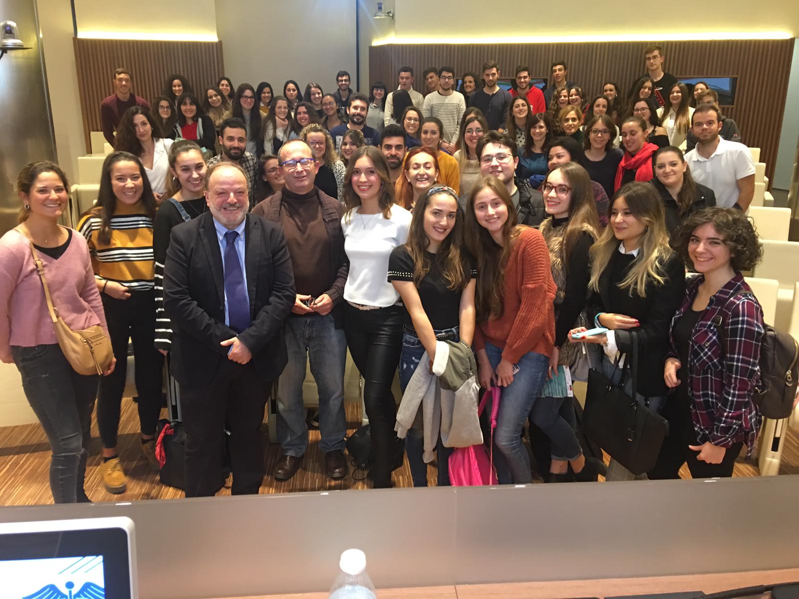 Dos programas de la Comunidad promueven la prevención del consumo de alcohol en menores y embarazadas