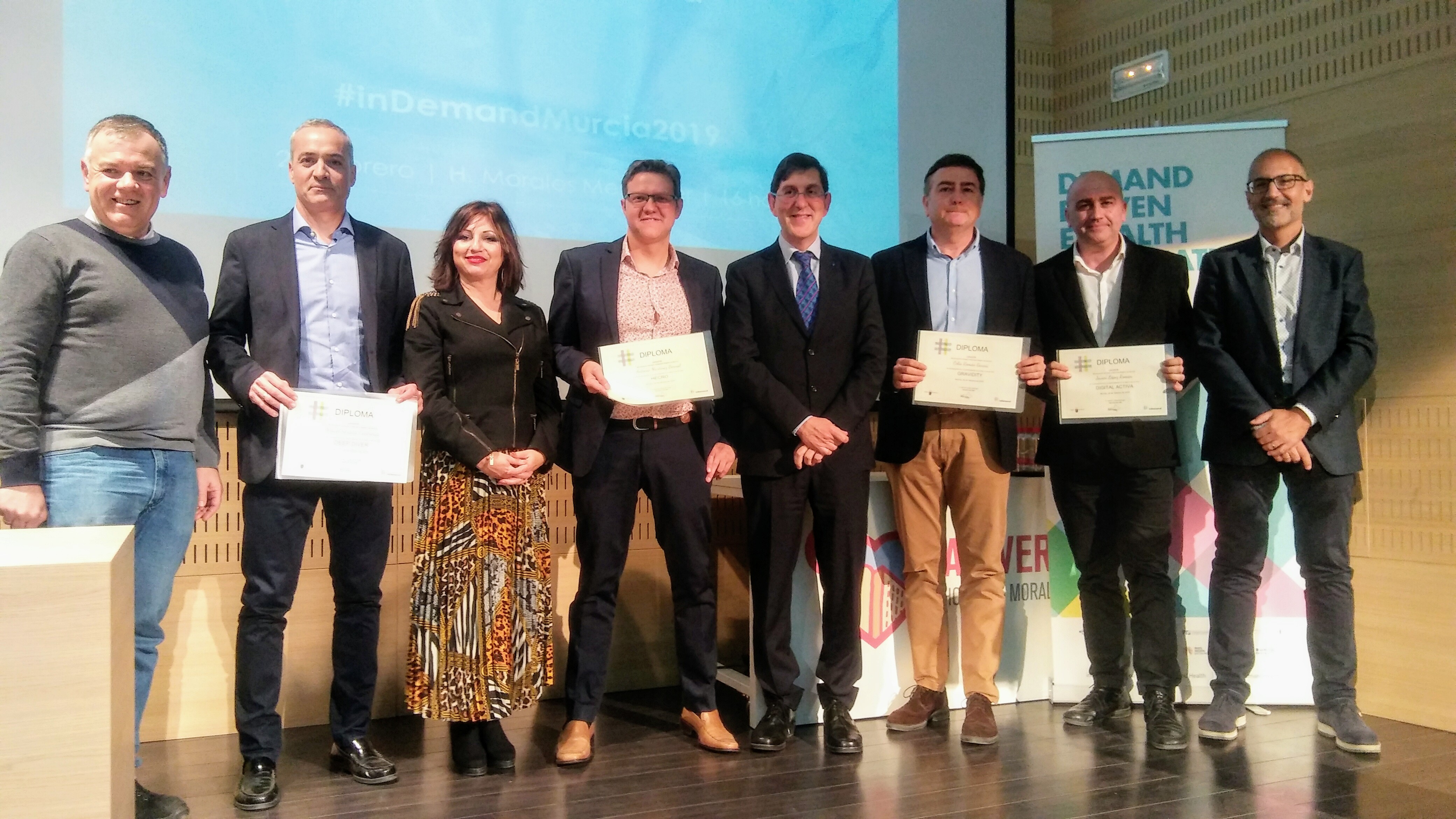 El consejero Manuel Villegas junto a los ganadores en la Gala inDemand 2019