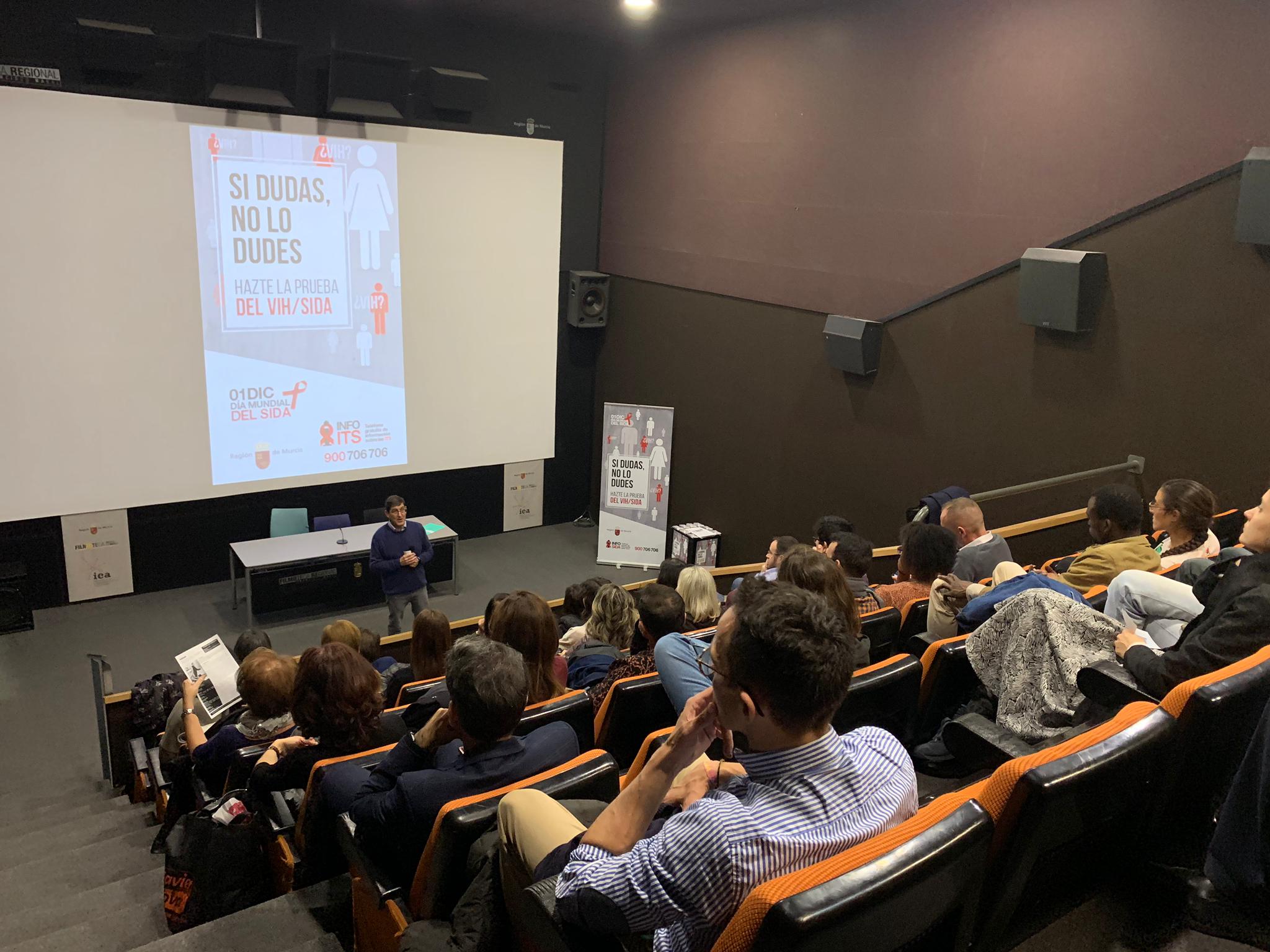 Salud promociona el diagnóstico precoz del VIH entre los jóvenes con un acto en la Filmoteca- Foto 2