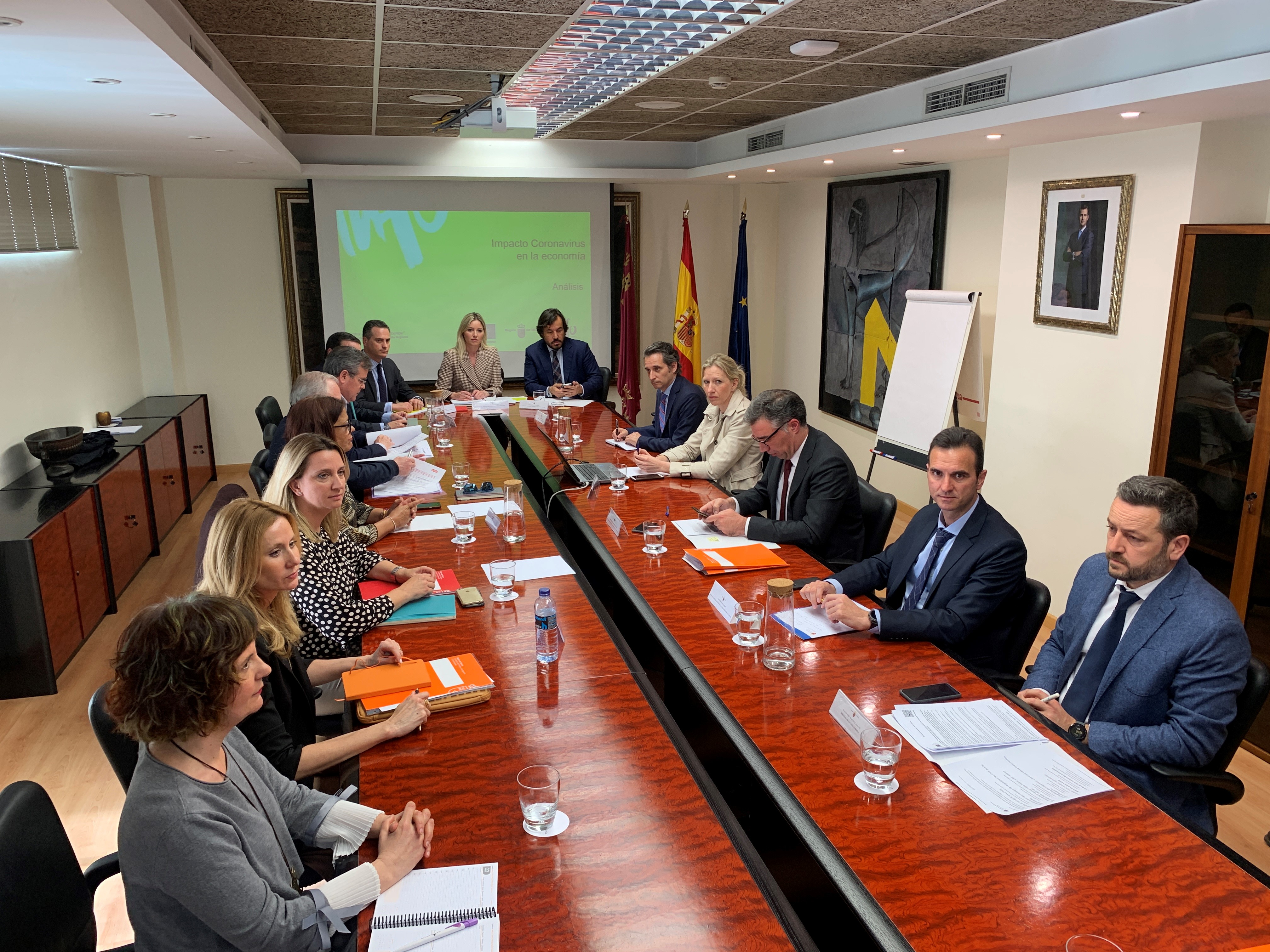 El teletrabajo y las videoconferencias, entre los asuntos tratados para evitar posibles contagios en empresas y ...