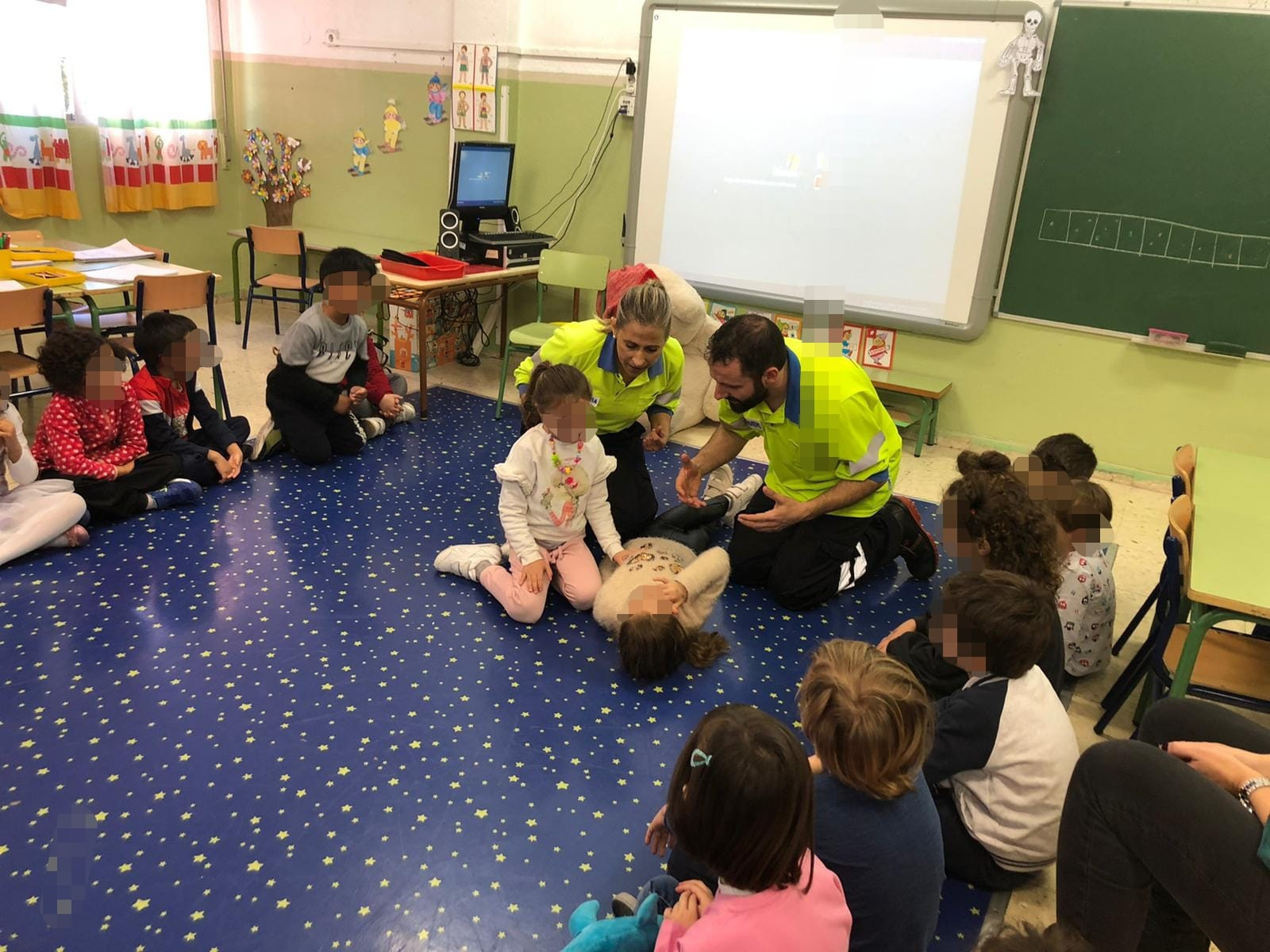 Imagen de uno de los cursos. Los cursos alternan contenidos prácticos y teóricos para garantizar la formación en ...