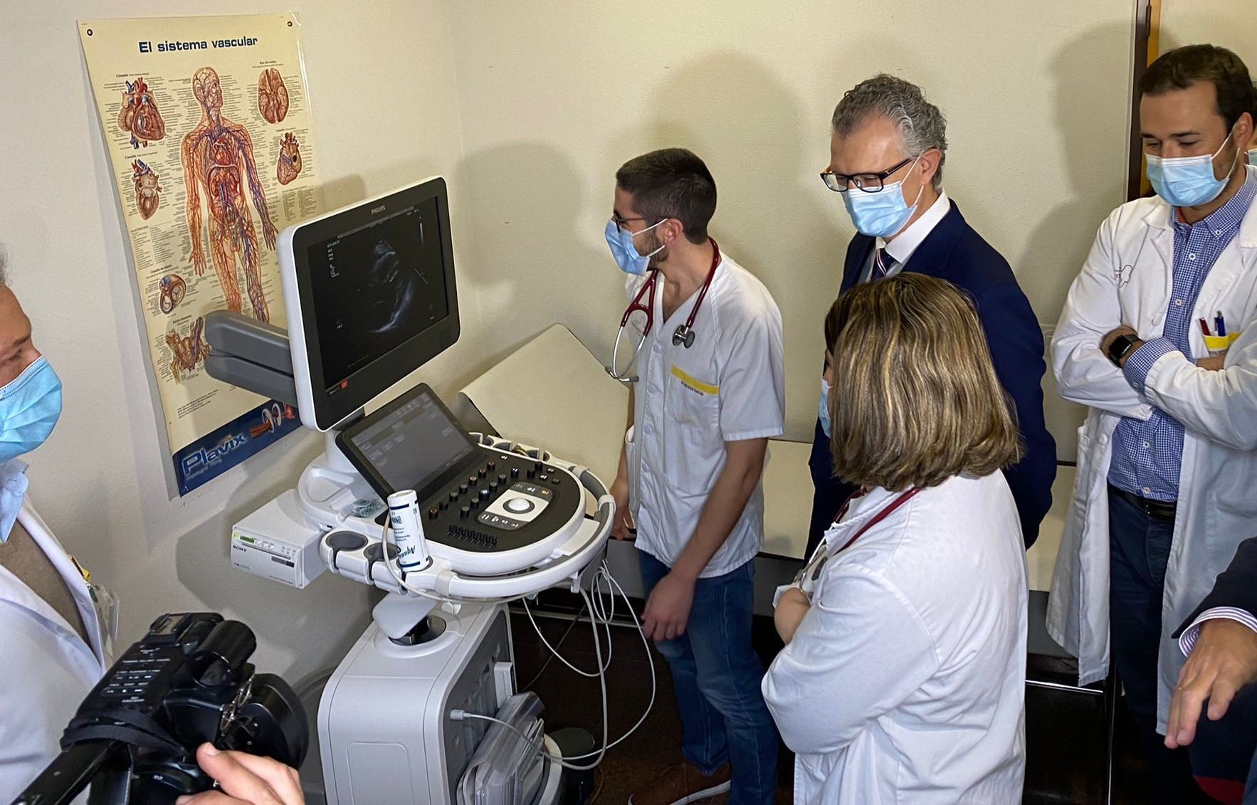 El consejero de Salud, Juan José Pedreño, visitó hoy la Unidad de Radiología del hospital de Cieza, donde han ...