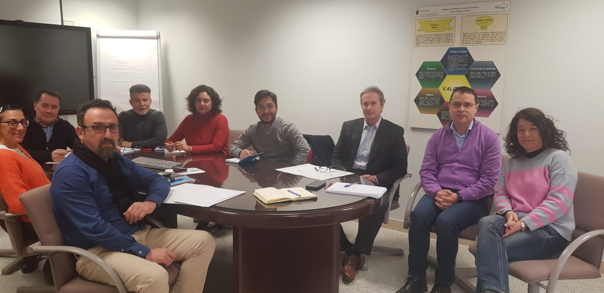 Salud aborda con el Colegio Oficial de Odontólogos el desarrollo de acciones para mejorar la utilización de ...