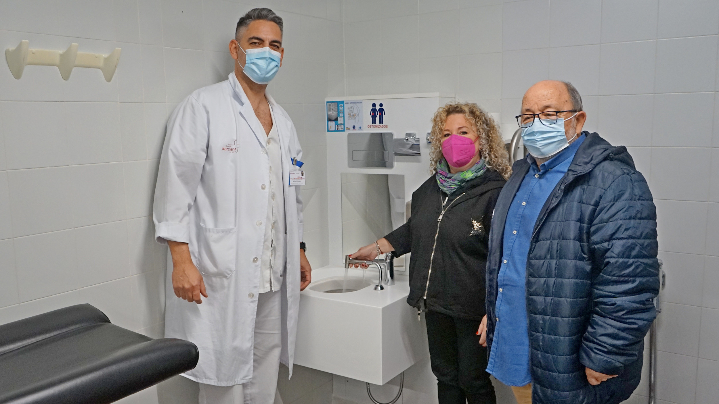 La Arrixaca adapta el aseo de personas con discapacidad del policlínico con un módulo específico para pacientes ...