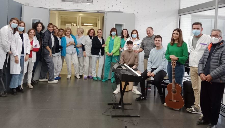 El hospital Virgen del Castillo y la Asociación de Amigos de la Música de Yecla han organizado diferentes ...