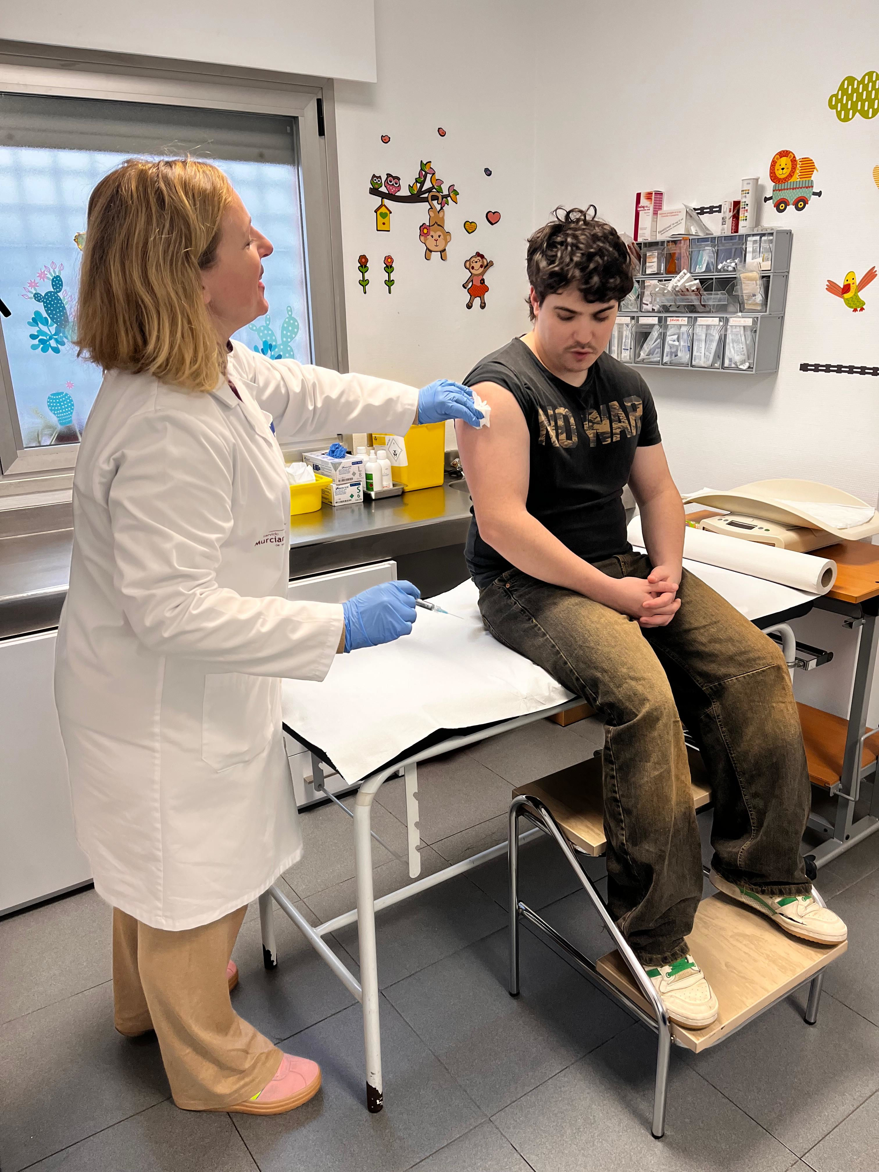 Con esta campaña de la sanidad pública regional se beneficiarán más de 128.000 personas.