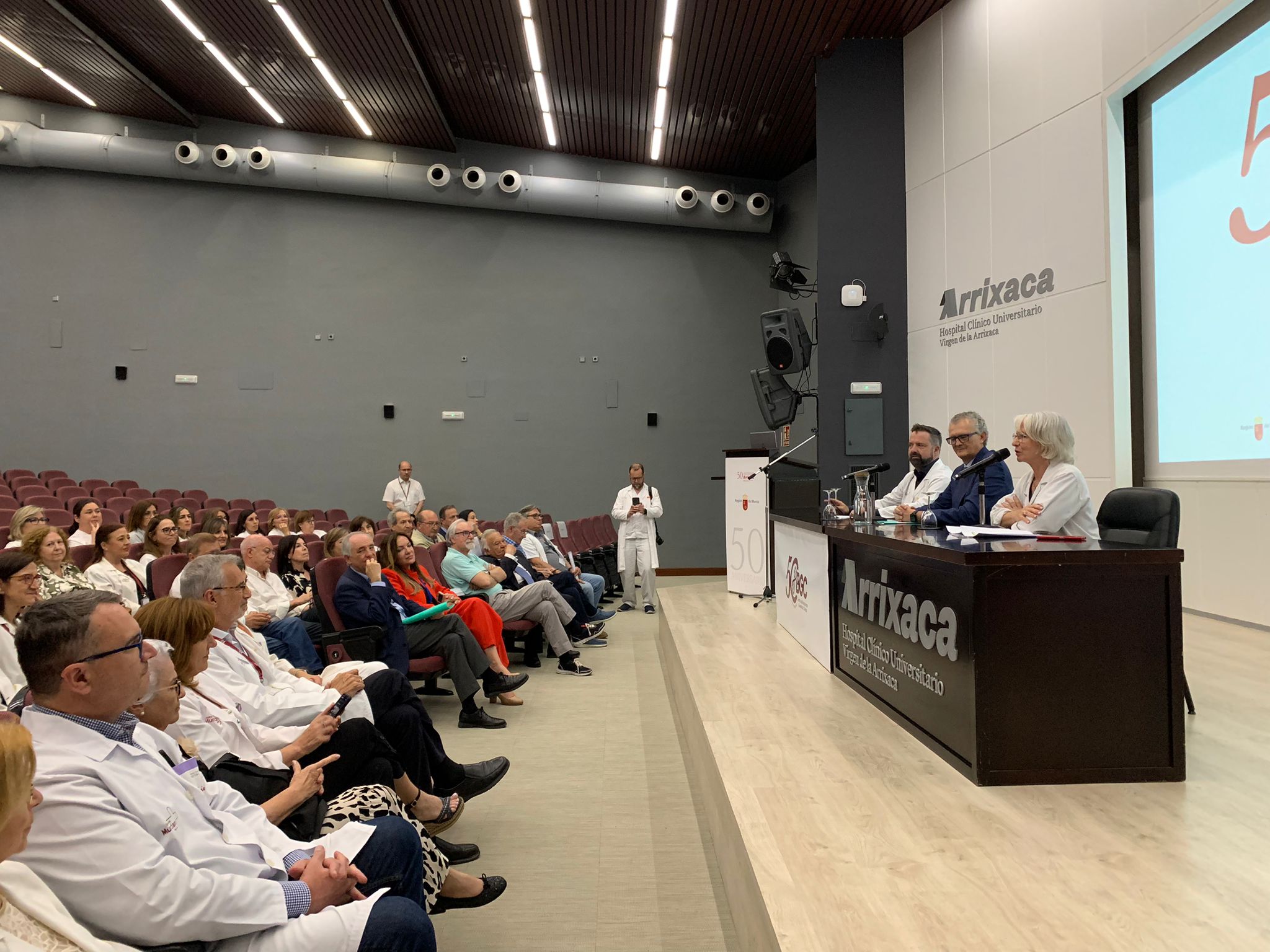El consejero de Salud, Juan José Pedreño, en la inauguración de los actos del 50 aniversario del Centro regional de ...