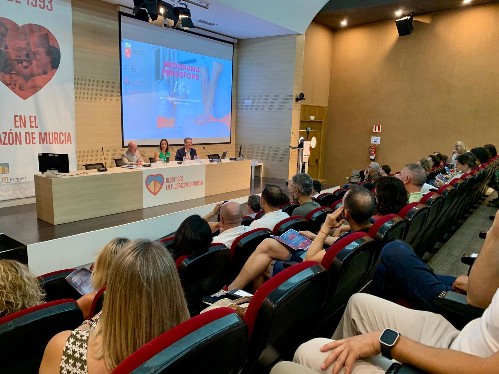 La presentación del programa en reanimación cardiopulmonar se realizó en el hospital Morales Meseguer.